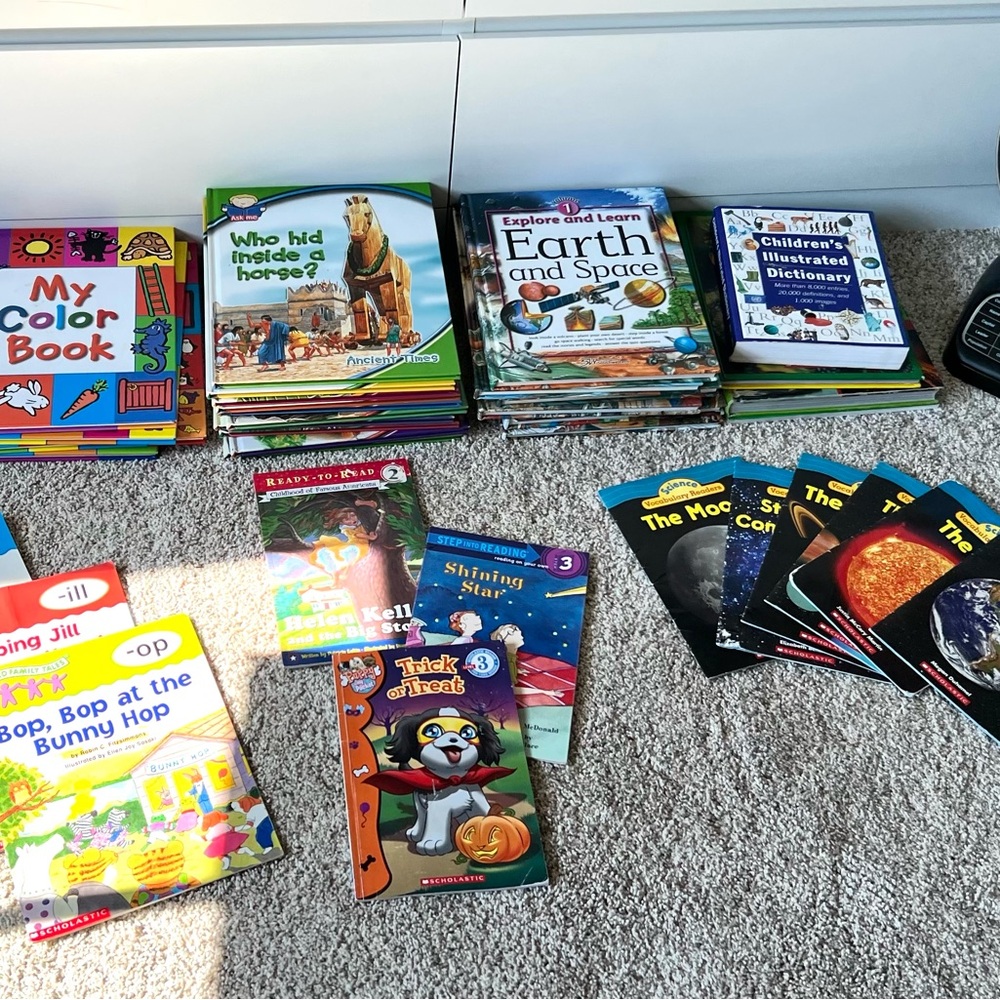 Book Collection and Learning Globe